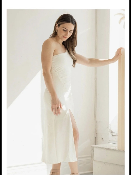 Dresses & Skirts - HYFVE Strapless Ivory Midi Dress with Side Slit